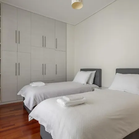 Central Luxury *